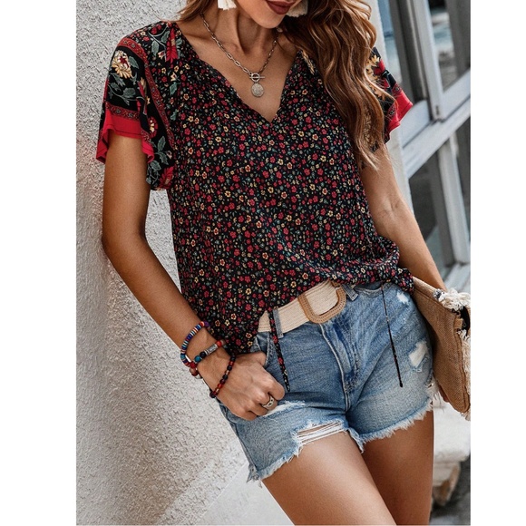 Black Floral Printed Boho Short Sleeve Shirt - Picture 4 of 8